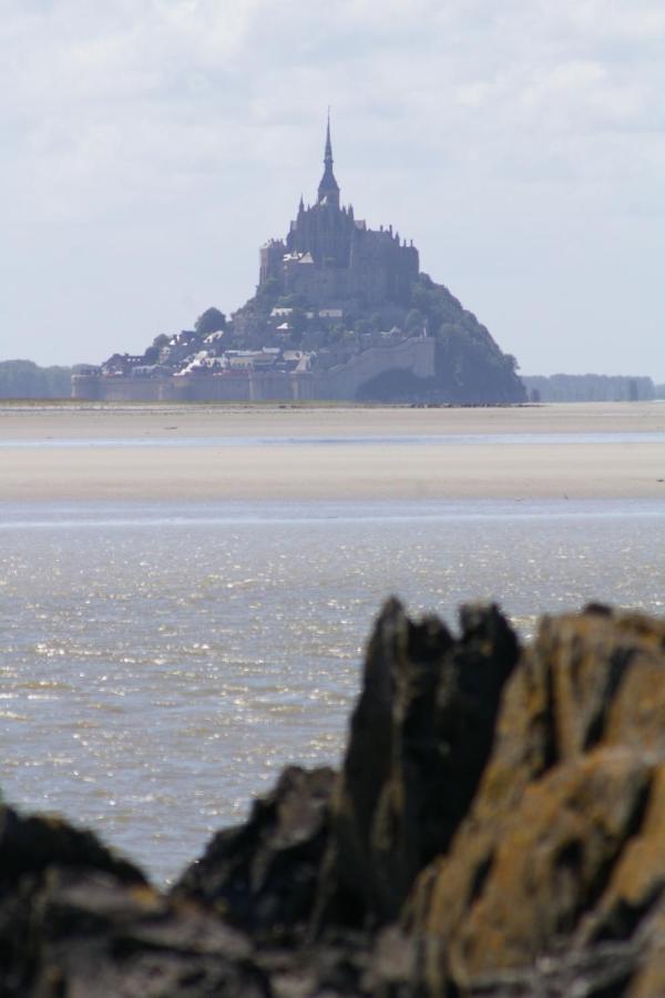 Gite La Bulle En Baie, Proche Mont Saint-Michel, Au Calme, Pour 4 Pers Crollon Exteriör bild